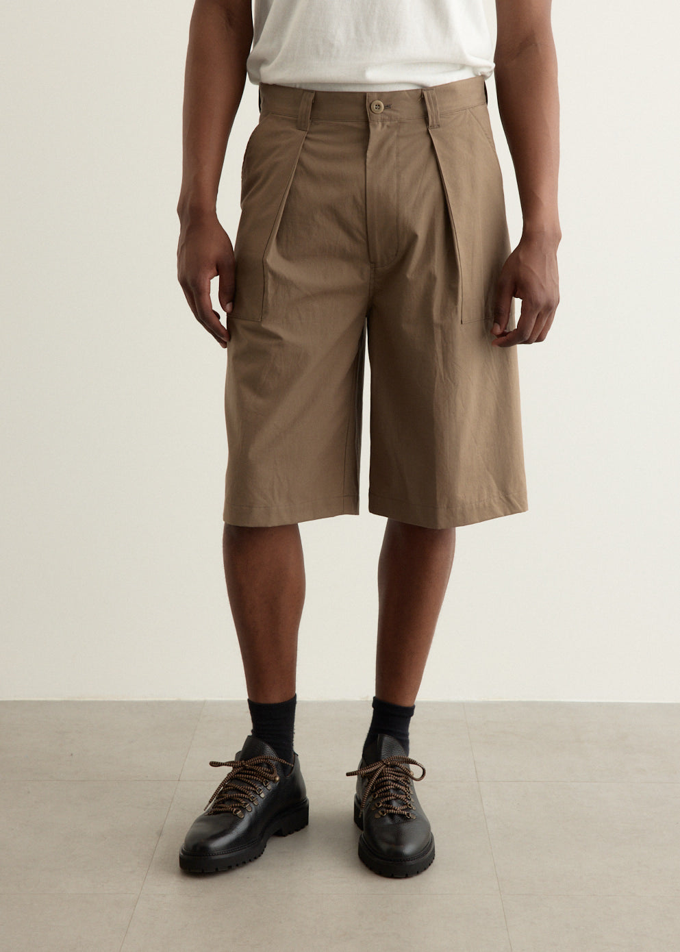 Incu Exclusive Forward Pleat Baker Shorts