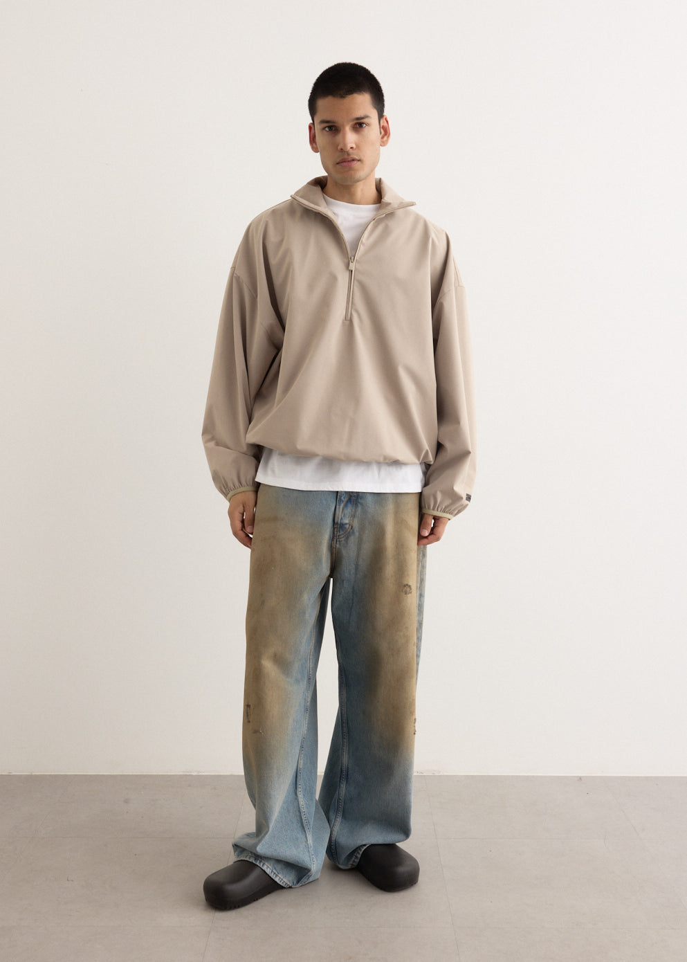 スウェット・トレーナー FEAR OF GOD ESSENTIALS SPORTY NYLON HALF ZIP Essentials Sporty Nylon Half Zip Sweatshirt In Black | ModeSens