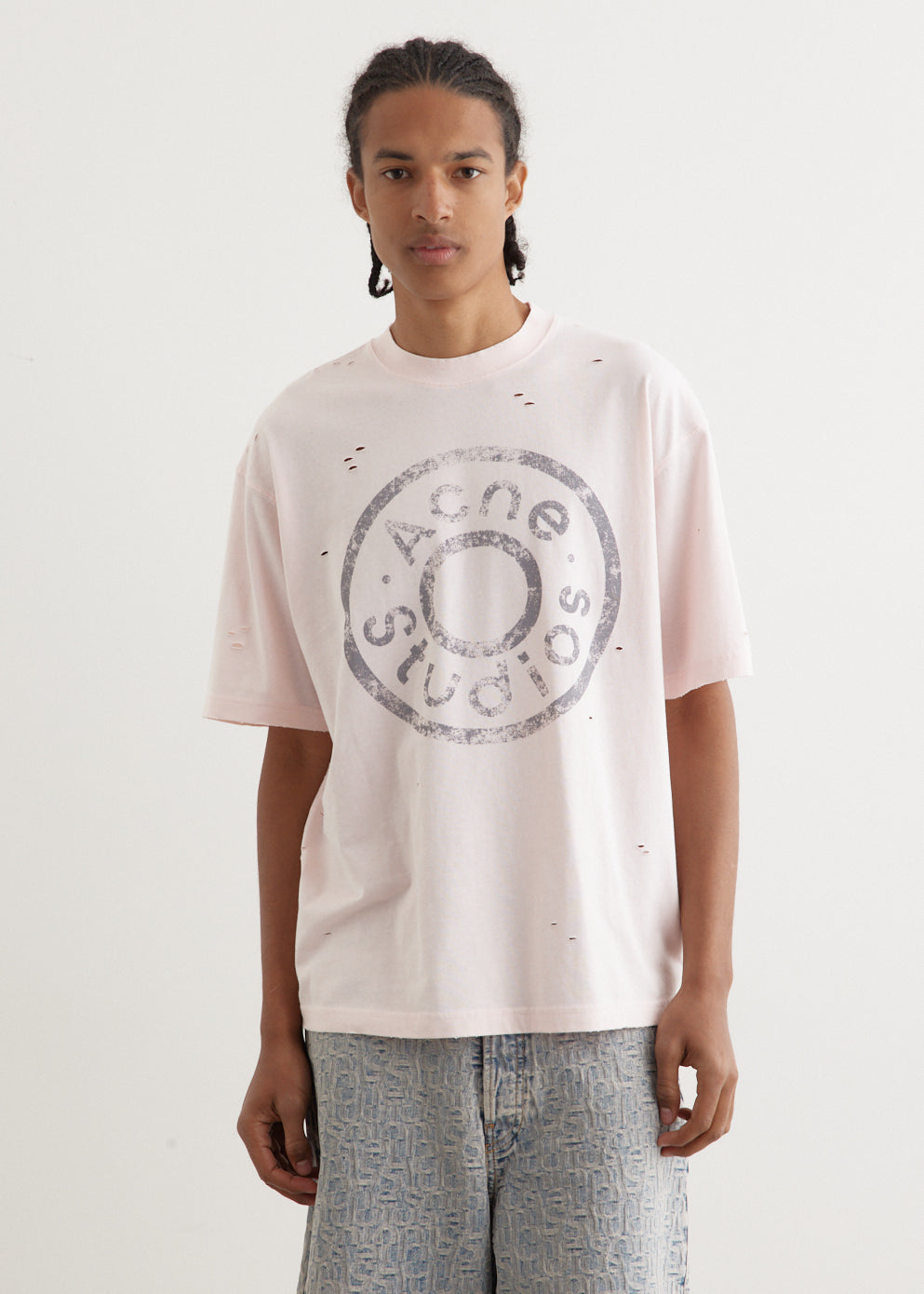 存在感絶大【Acne Studios】Exford Button Logo T-Shirt Acne Studios Exford button logo t-shirt | MOSS GREEN