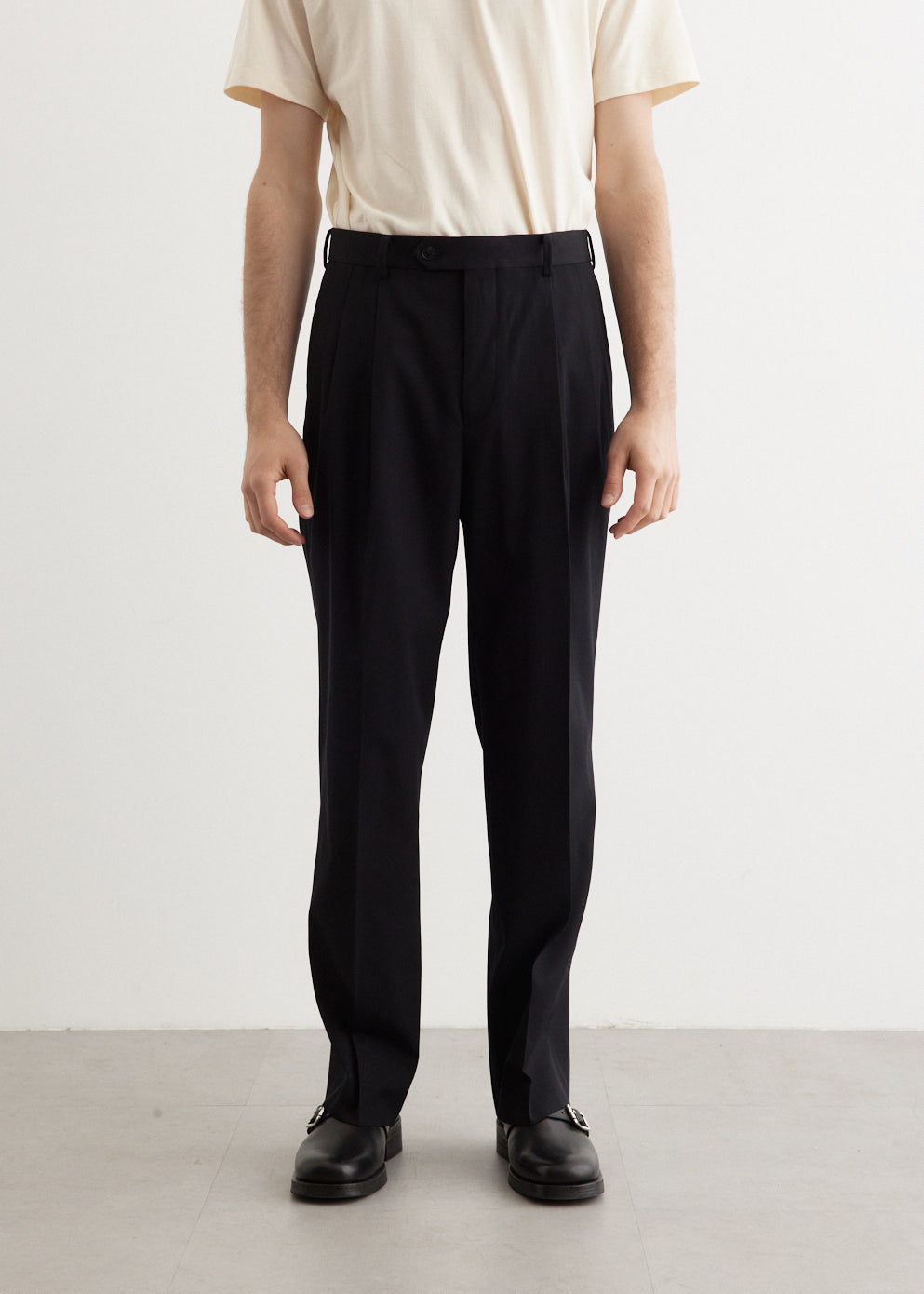 Light Wool Max Gabardine Two-Tuck Slacks