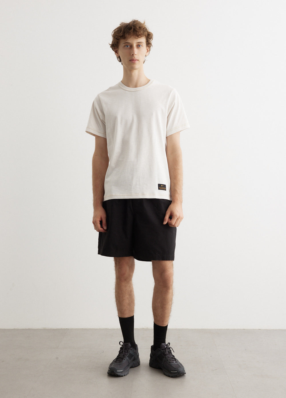 ★Nike★ Life Short Sleeve Knit Top M Team Gold FZ6517783 FZ Nike Life Short-Sleeve Knit Top Grey | BSTN Store