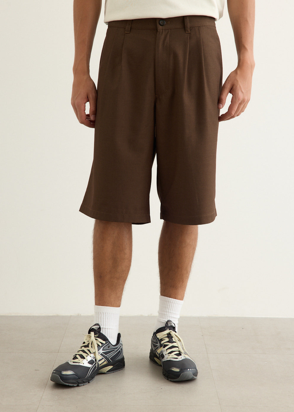 Feliz Two Tuck Walk Shorts
