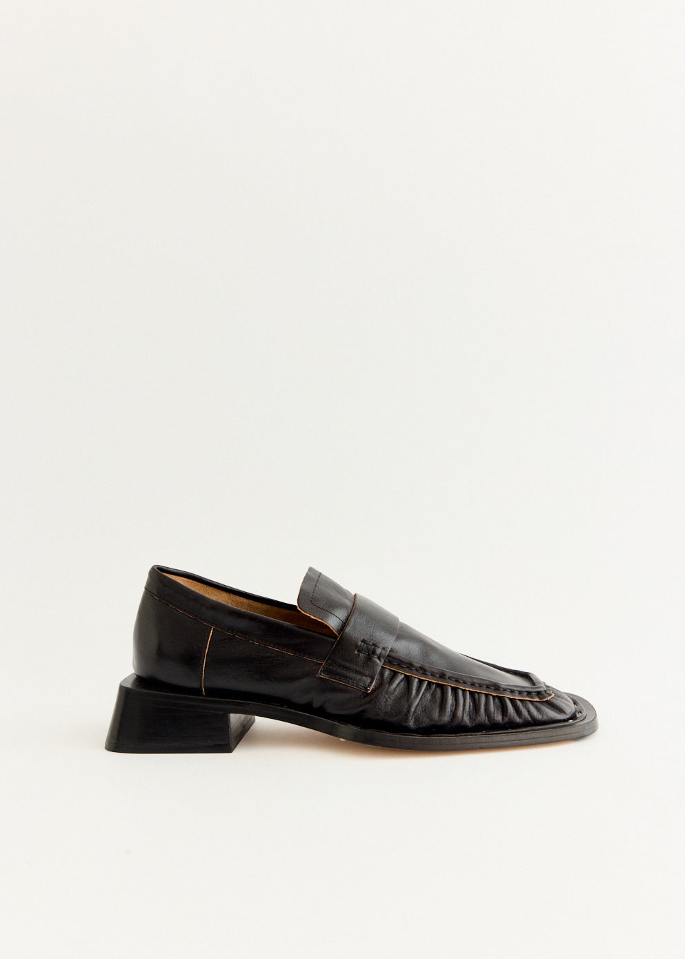 Airi Loafers