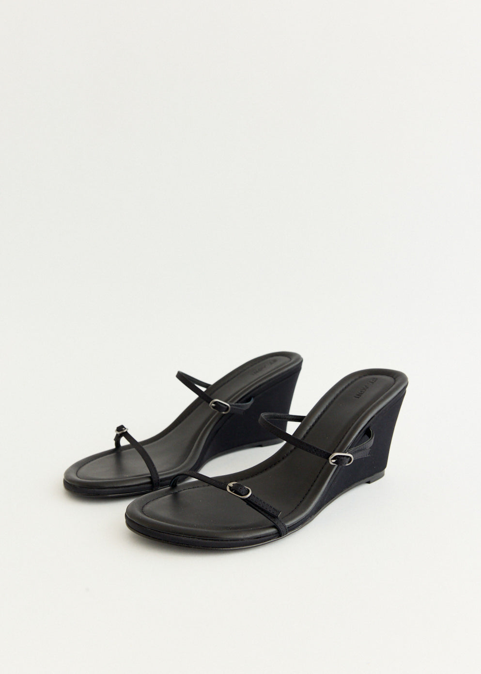 Petit Belt Detail Wedge