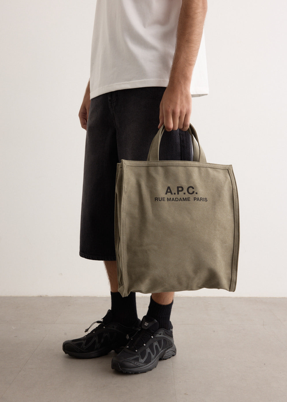 A.P.C. (正規品/送料関税込み) RECUPERATION SHOPPING BAG Recuperation shopping bag | A.P.C.