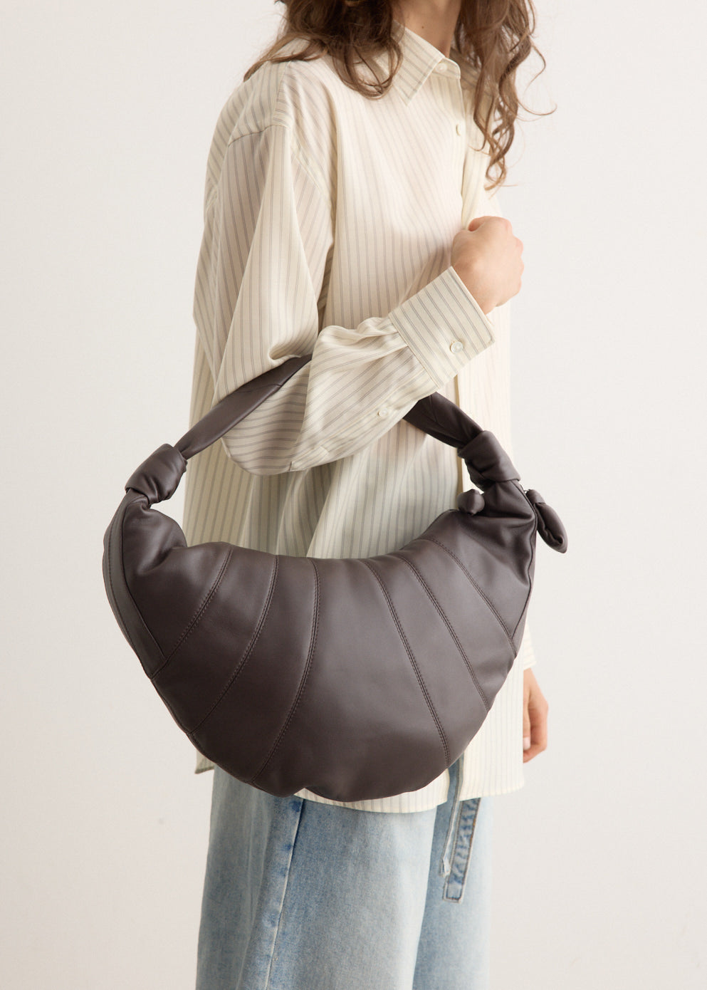 Lemaire｜ (Fortune Croissant Bag (BG0071 LL095 102)) Mink Fortune Croissant Bag | LEMAIRE