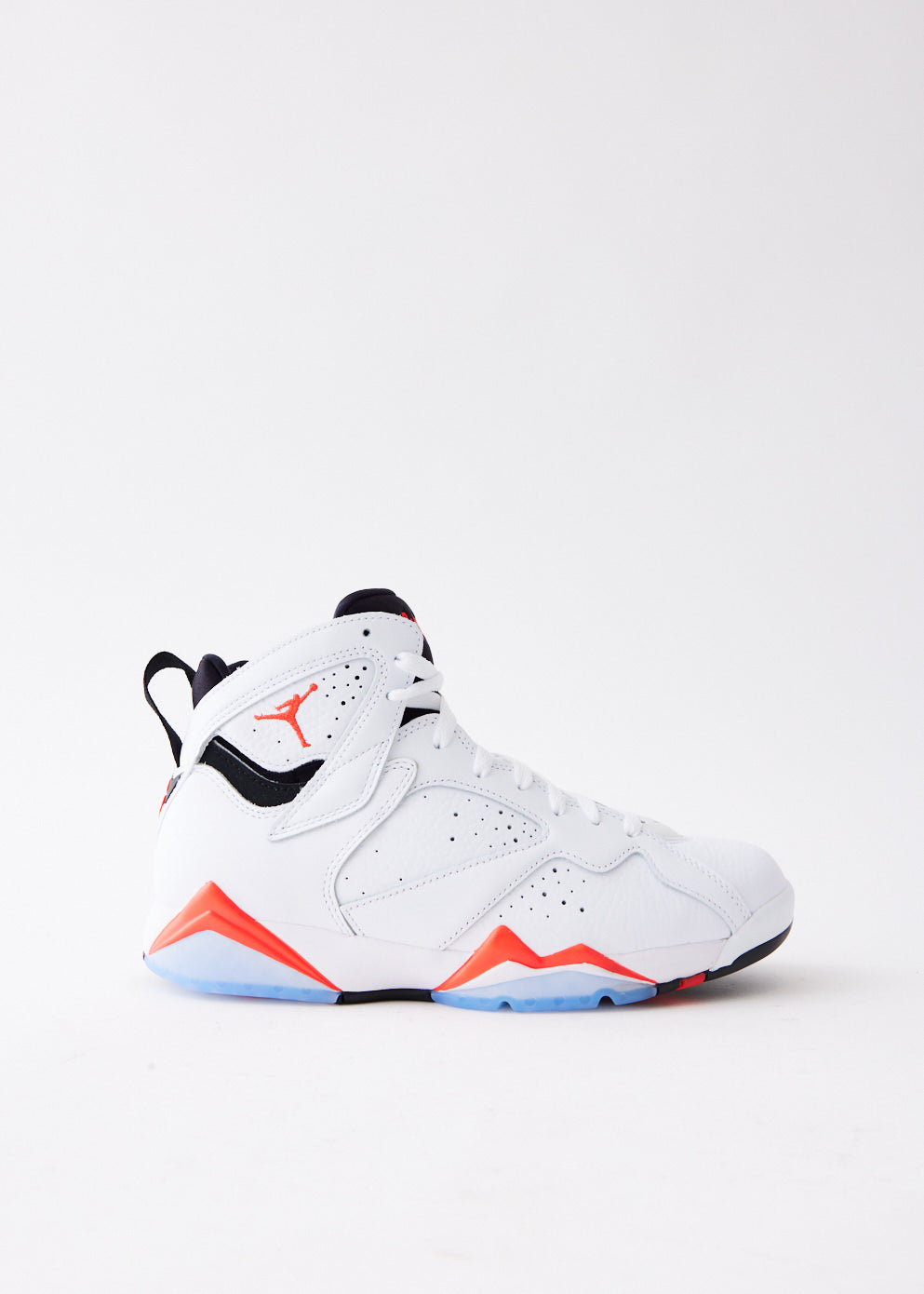 Air Jordan Retro 'White Infrared' Sneakers