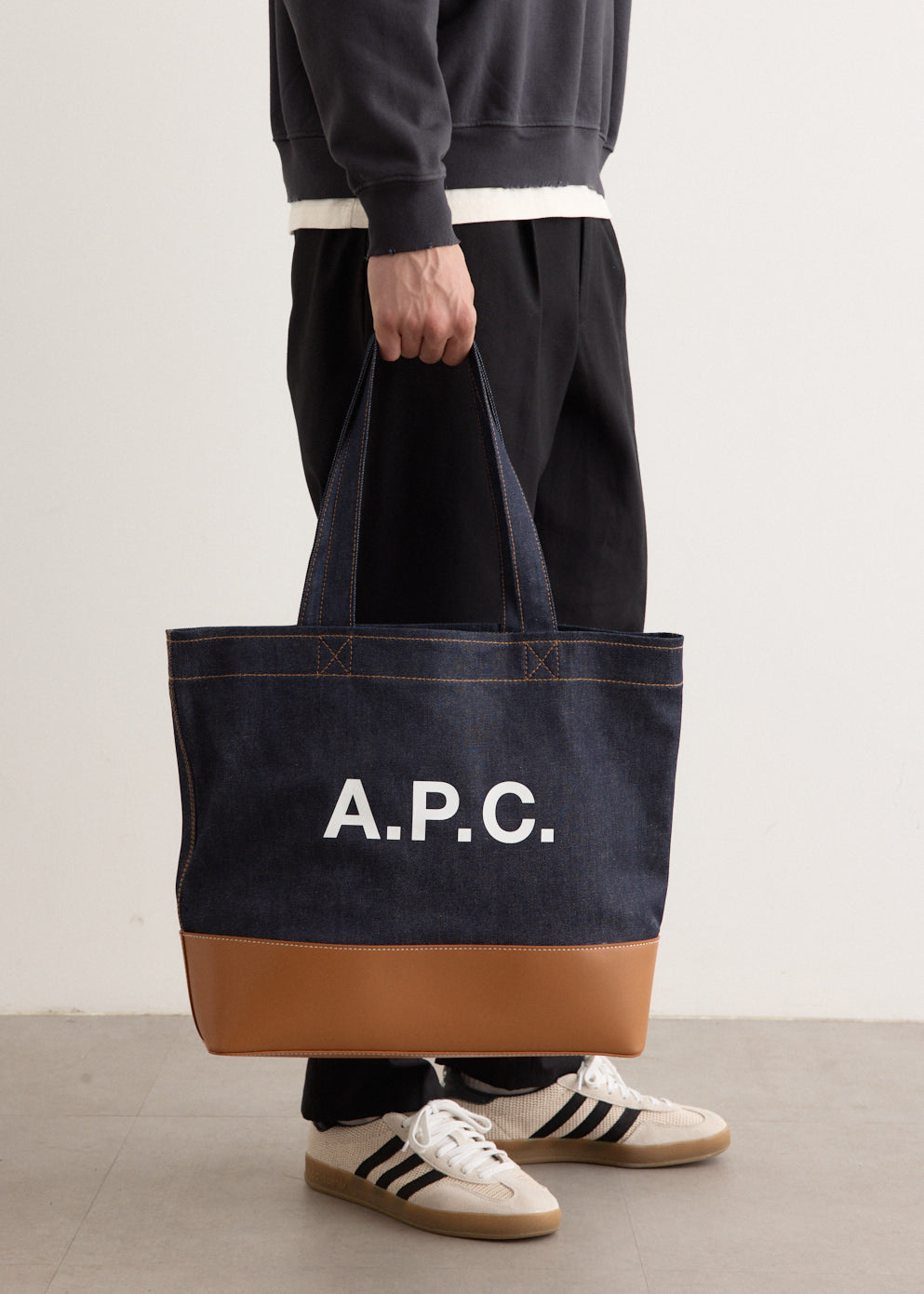 ☆A.P.C.☆ Axel Tote Bag Caramel CODDPM61444CAF CODDPM61444C Axel tote bag | A.P.C.