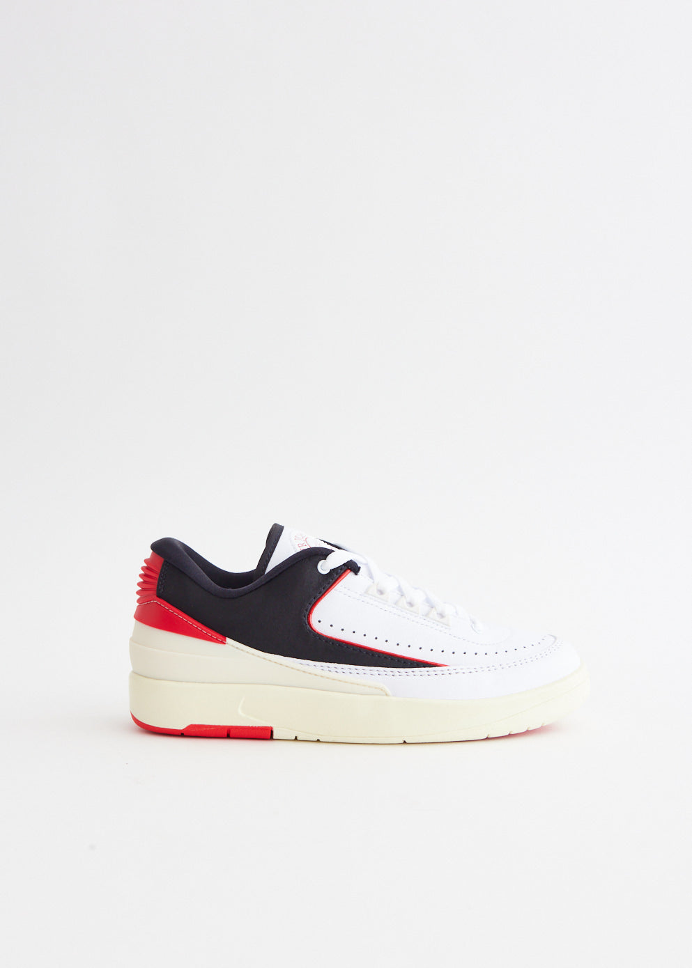Women's Air Jordan Low 'Chicago Twist' Sneakers1