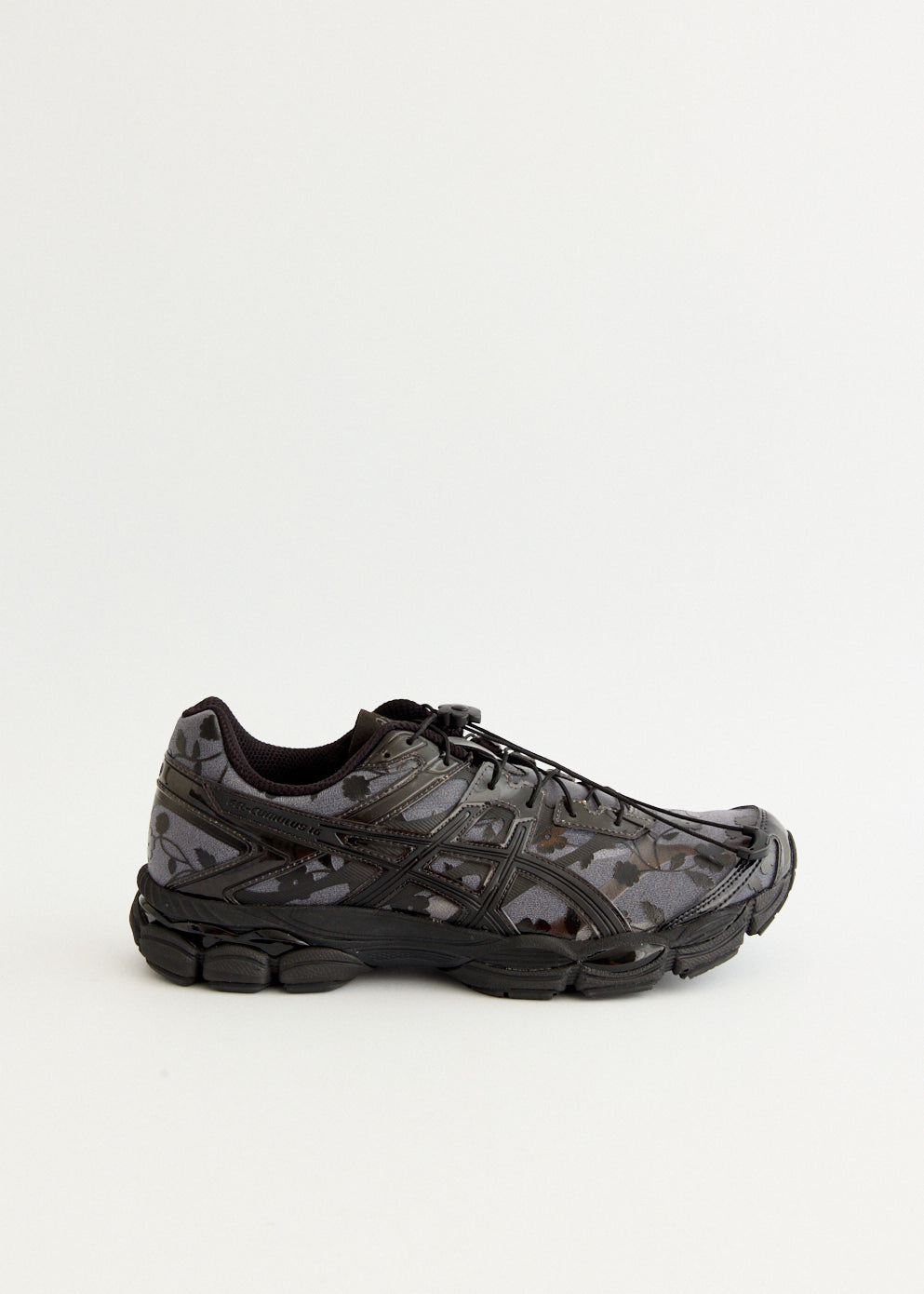 【ASICS x Cecilie Bahnsen】Gel-Cumulus 16 Black GEL-CUMULUS 16 SSCB | Unisex | Black/Black | Sportstyle