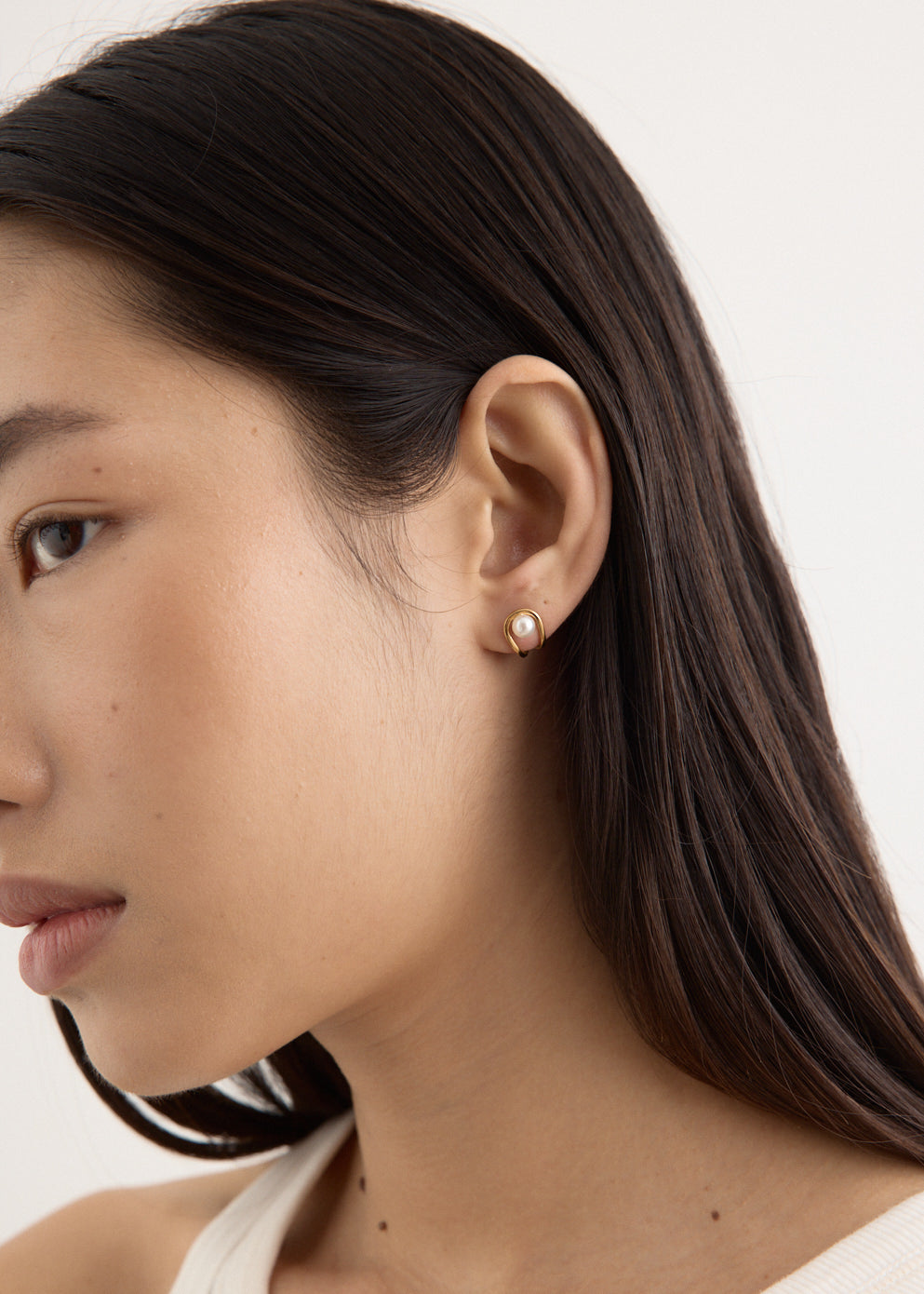 Palia Single Stud Earrings