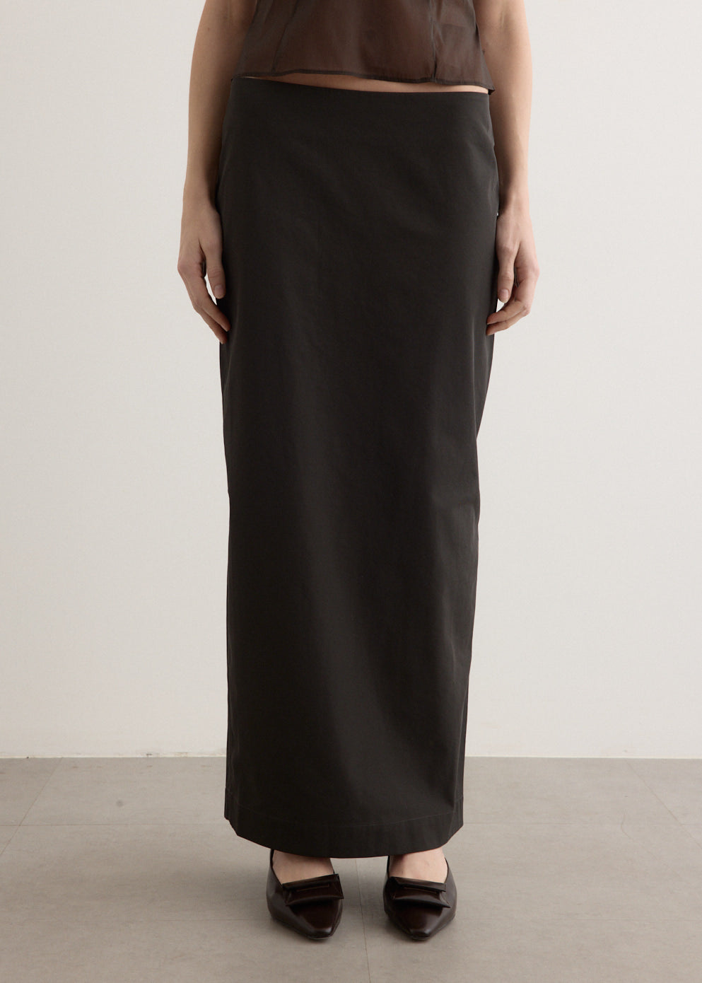 Minimal Column Skirt