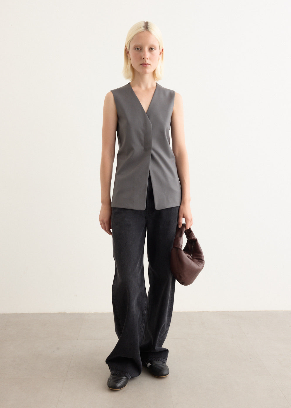 【Low Classic】 WAIST POINT WOOL VEST 2色 Waist Point Wool Vest