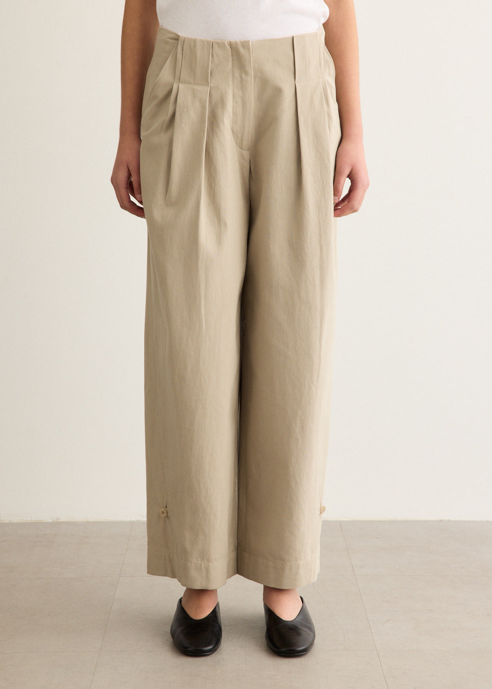 Wide Two-Tuck Pants