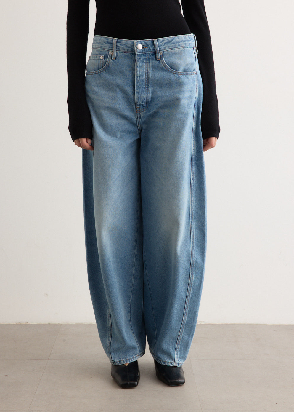 Mid Rise Balloon Jeans