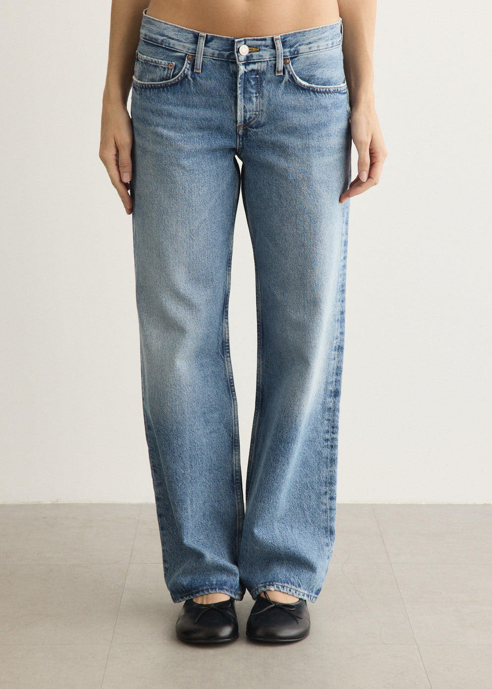 Low Rise Loose Jeans