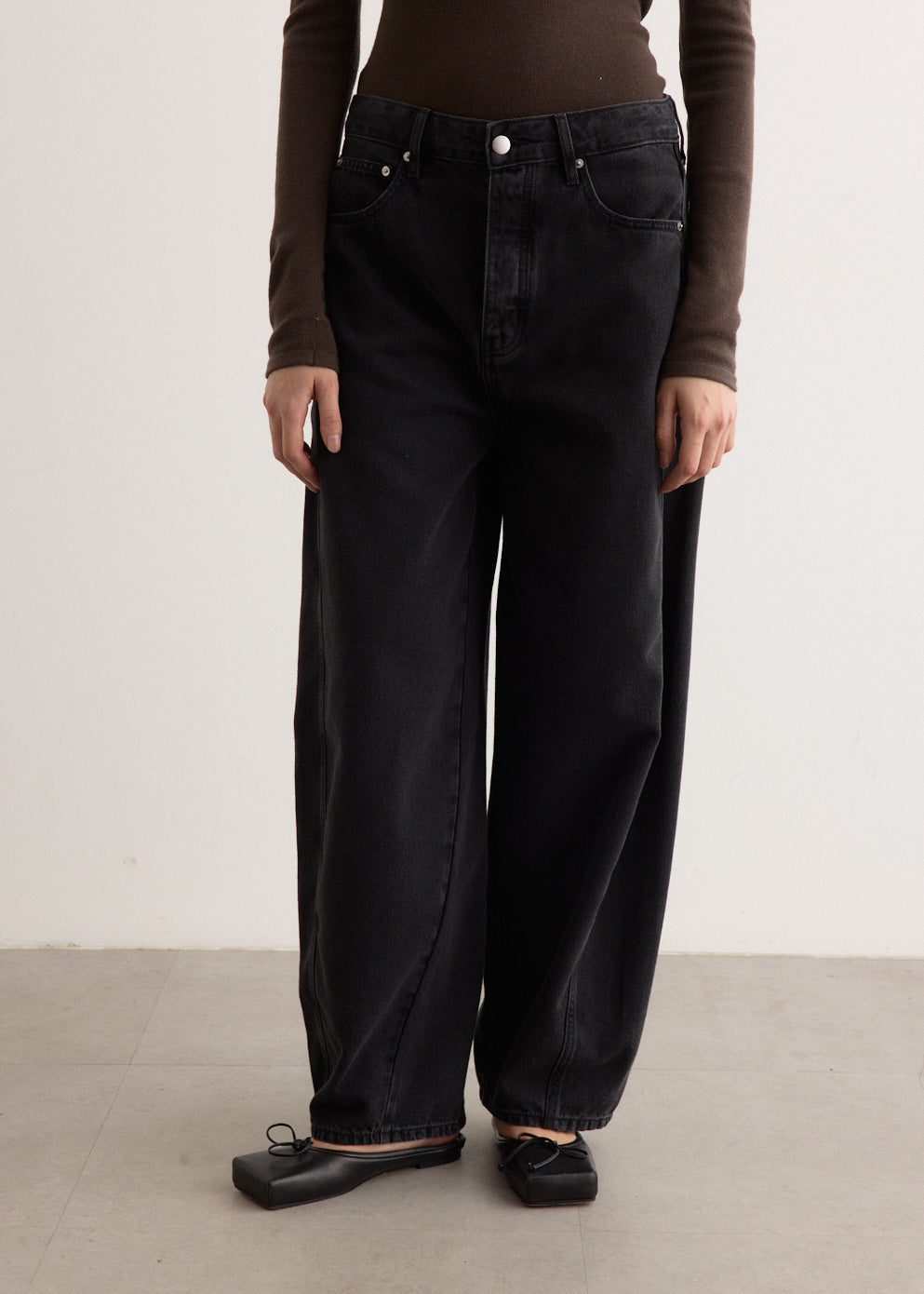 Mid Rise Balloon Jeans