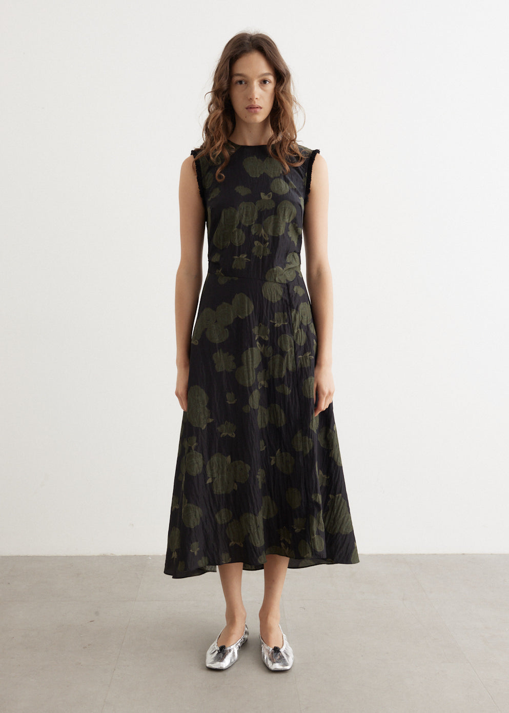 baum und pferdgarten green dress Shop ABELLINE DRESS in Distorted Green Flower main image 0