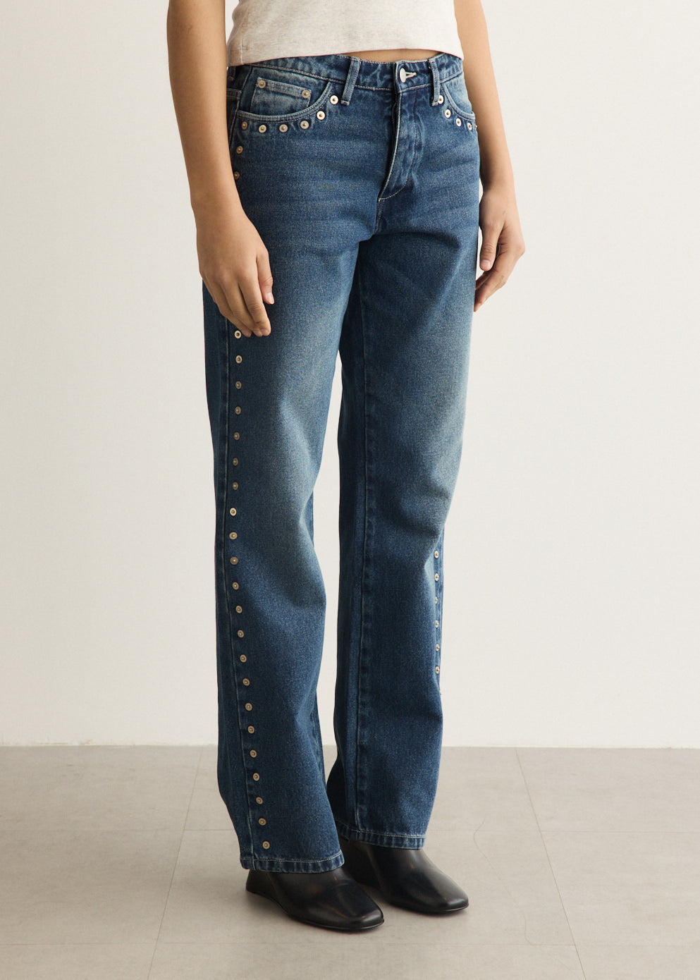 Crowd Jeans