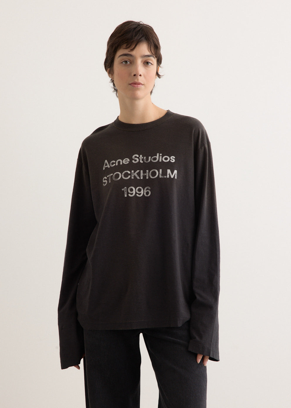 Acne Studios STOCKHOLM 1996 長袖 ロンT　L Acne Studios - Logo t-shirt - Relaxed fit - Faded black