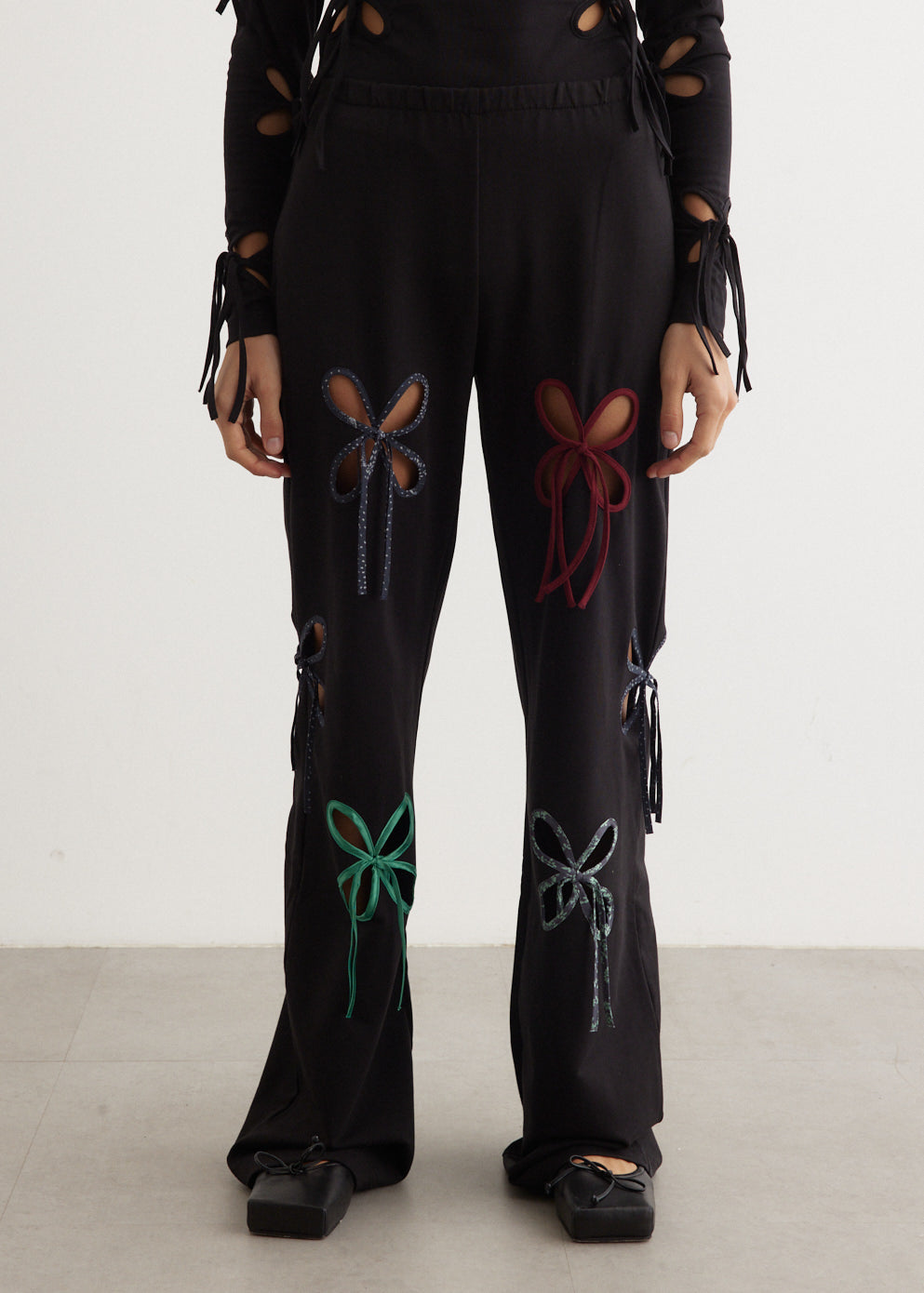 71MICHAEL FLOWER LASER CUT PANTS [BLACK] メンズ