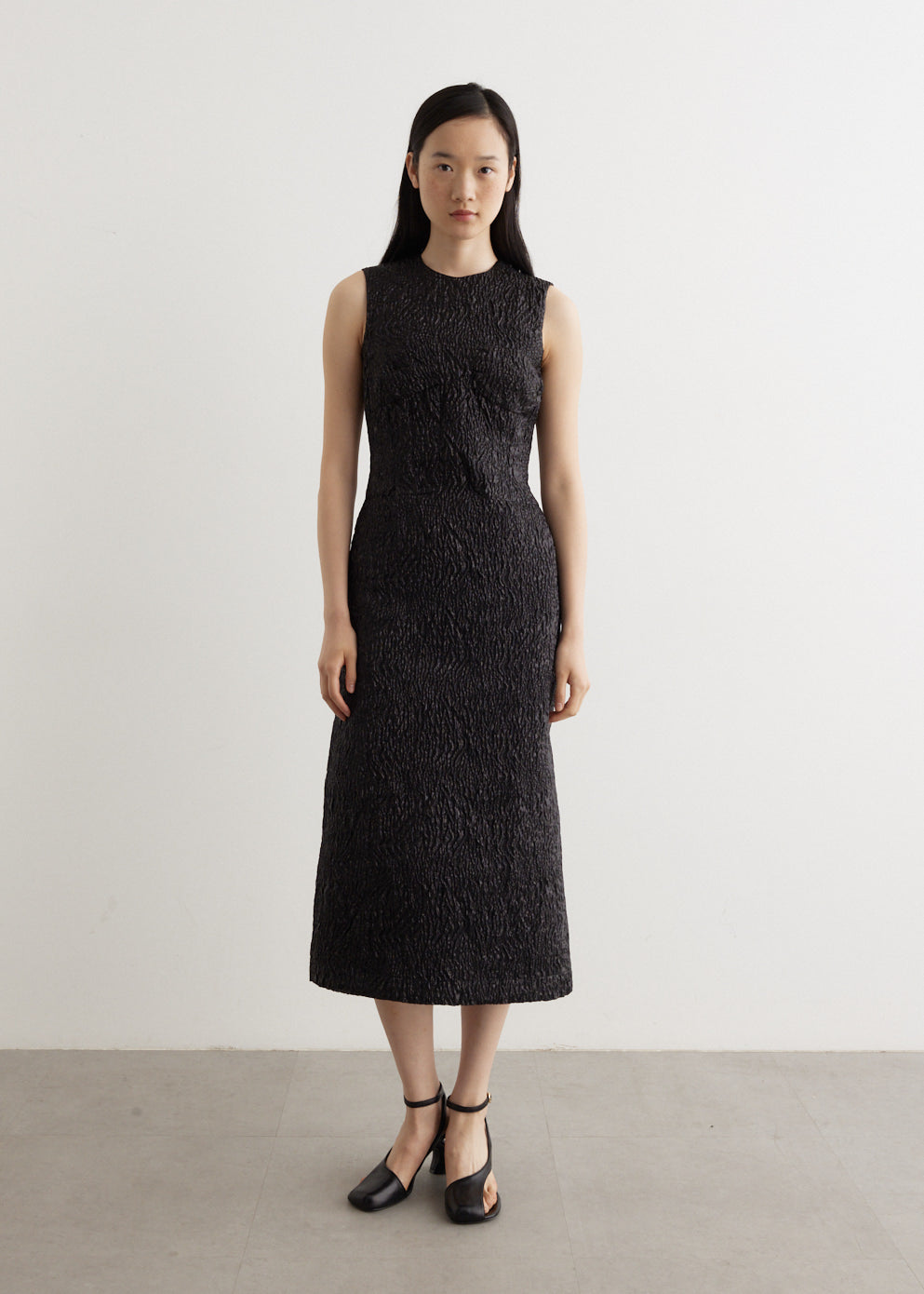 Sleeveless Straight Cut Dart Dress Sleeveless Straight Cut Dart Dress
