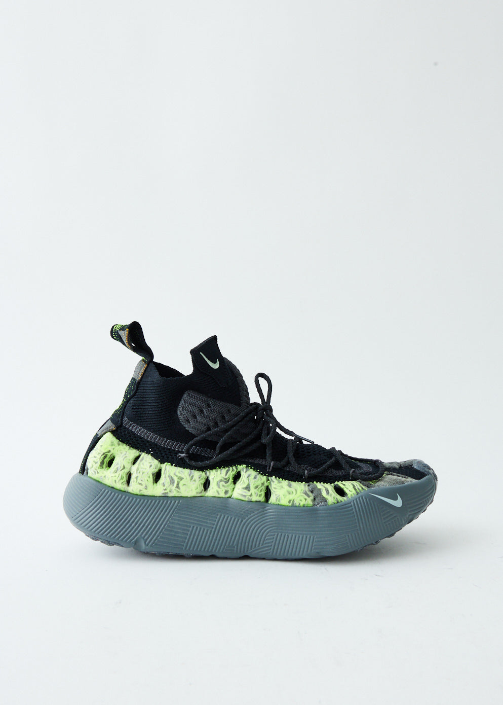 Hotel Kalinga Nike Space Hippie Outfit Nike Men's Space Hippie 04