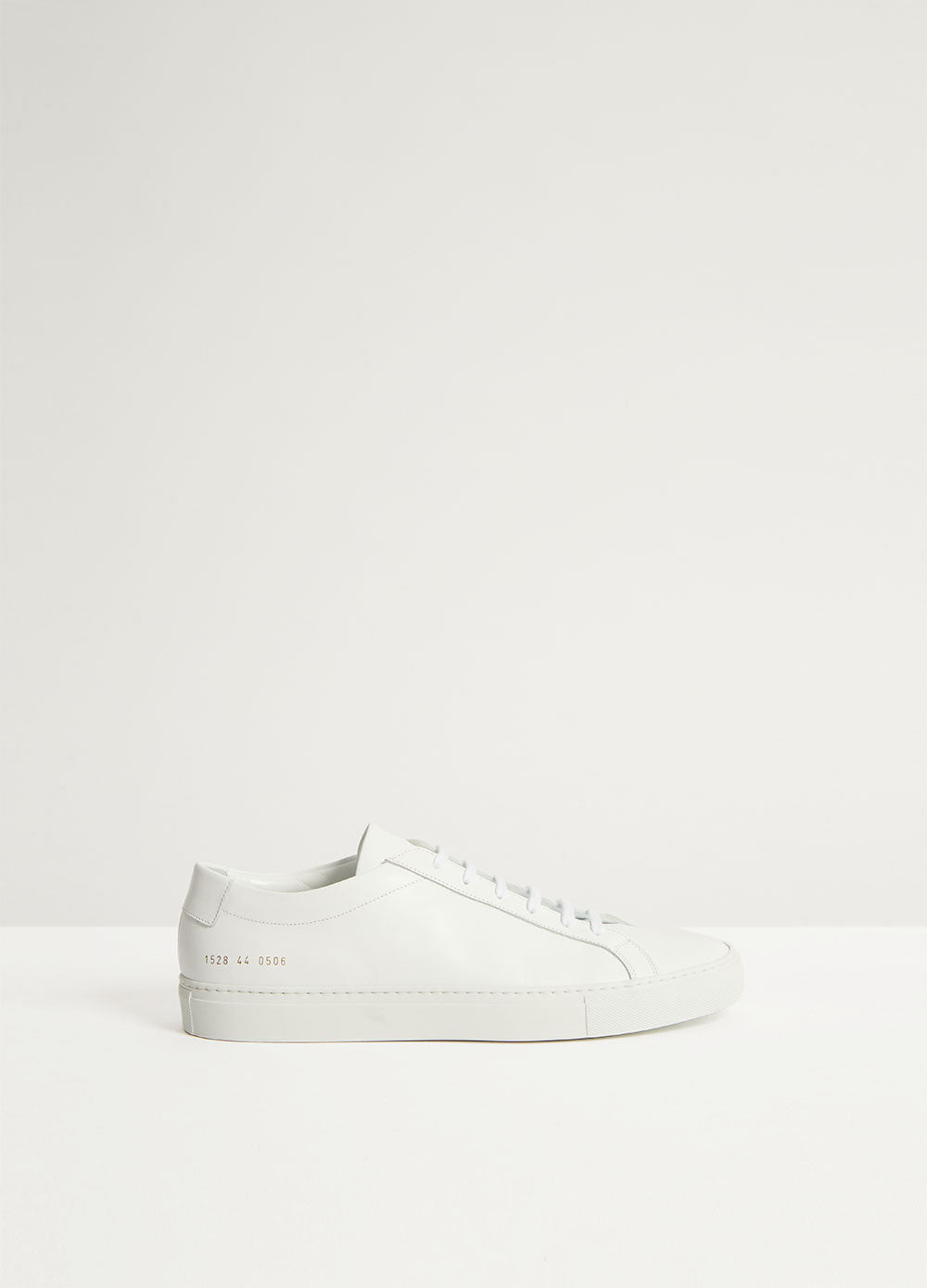 Common white sneakers hotsell