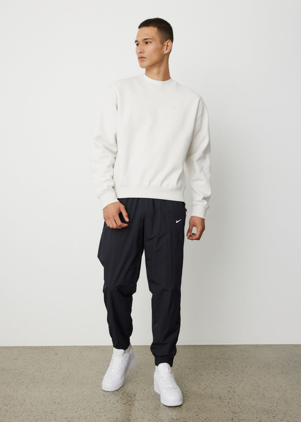 nike nrg solo swoosh crewneck