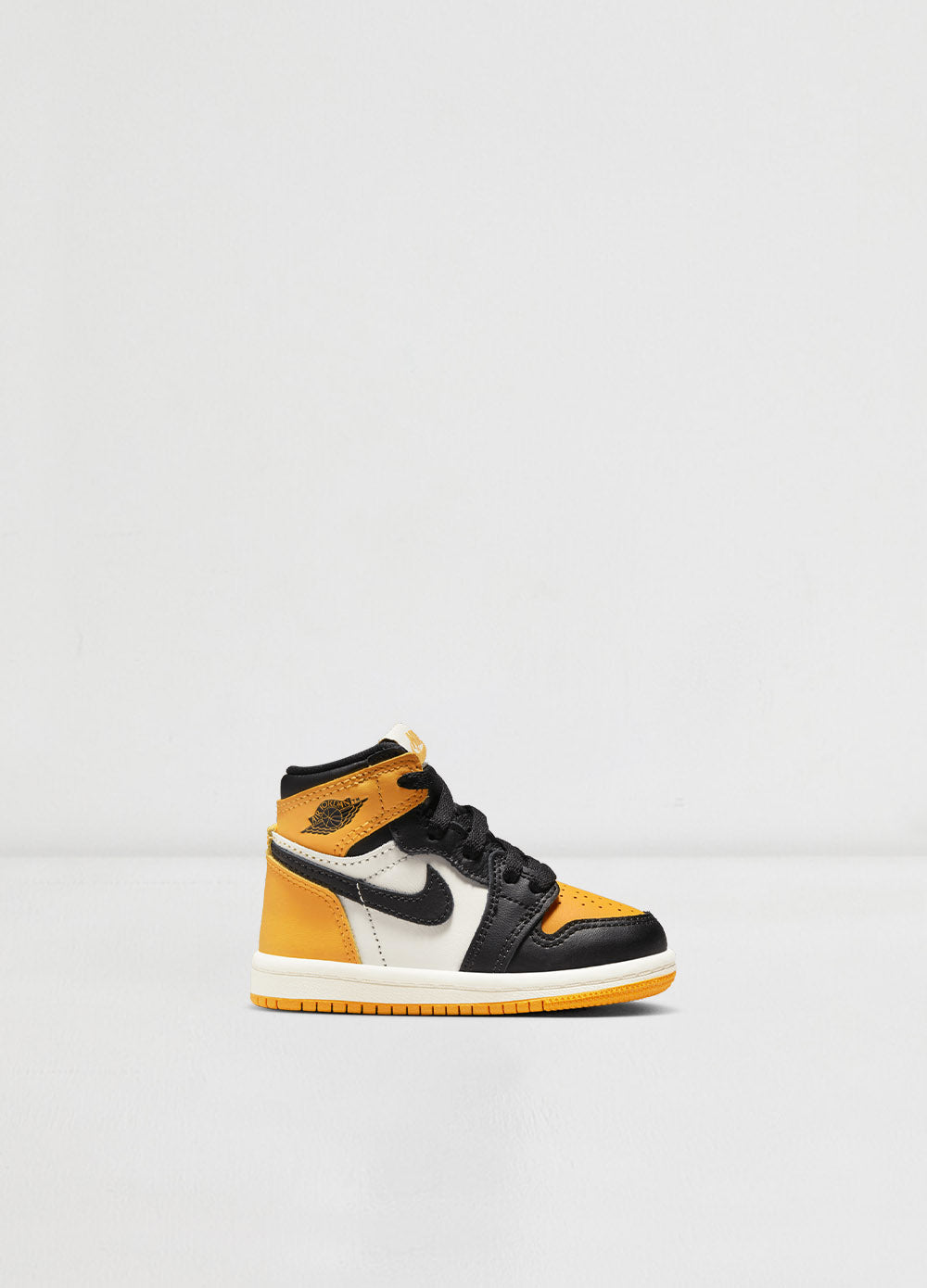 Jordan Retro High OG 'Taxi' Toddler Sneaker
