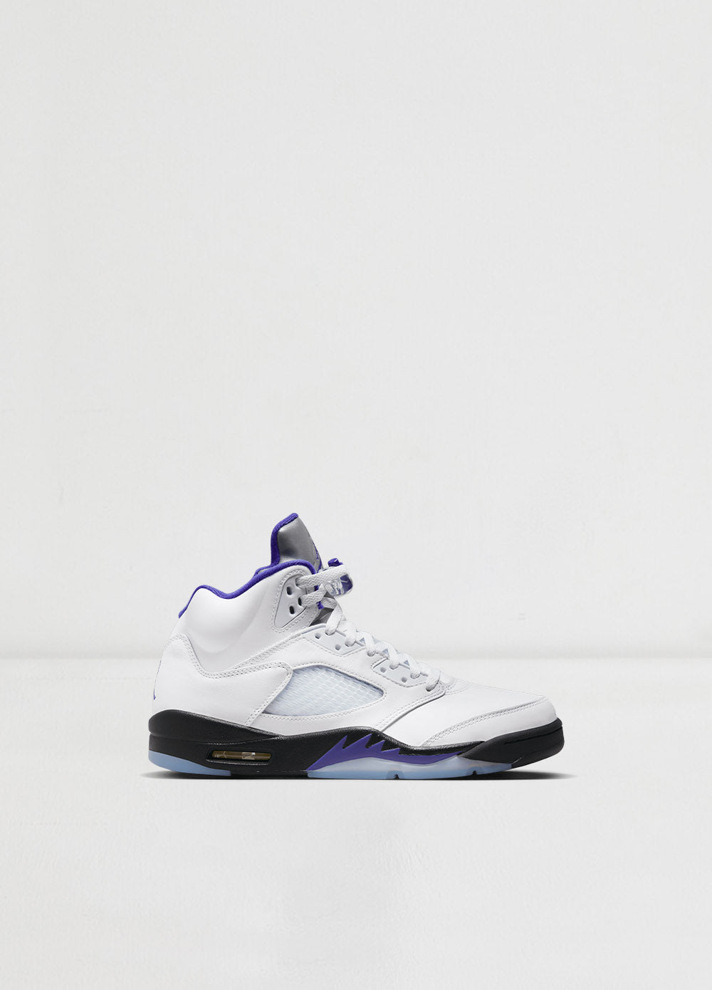Air Jordan Retro Sneakers - Main Image