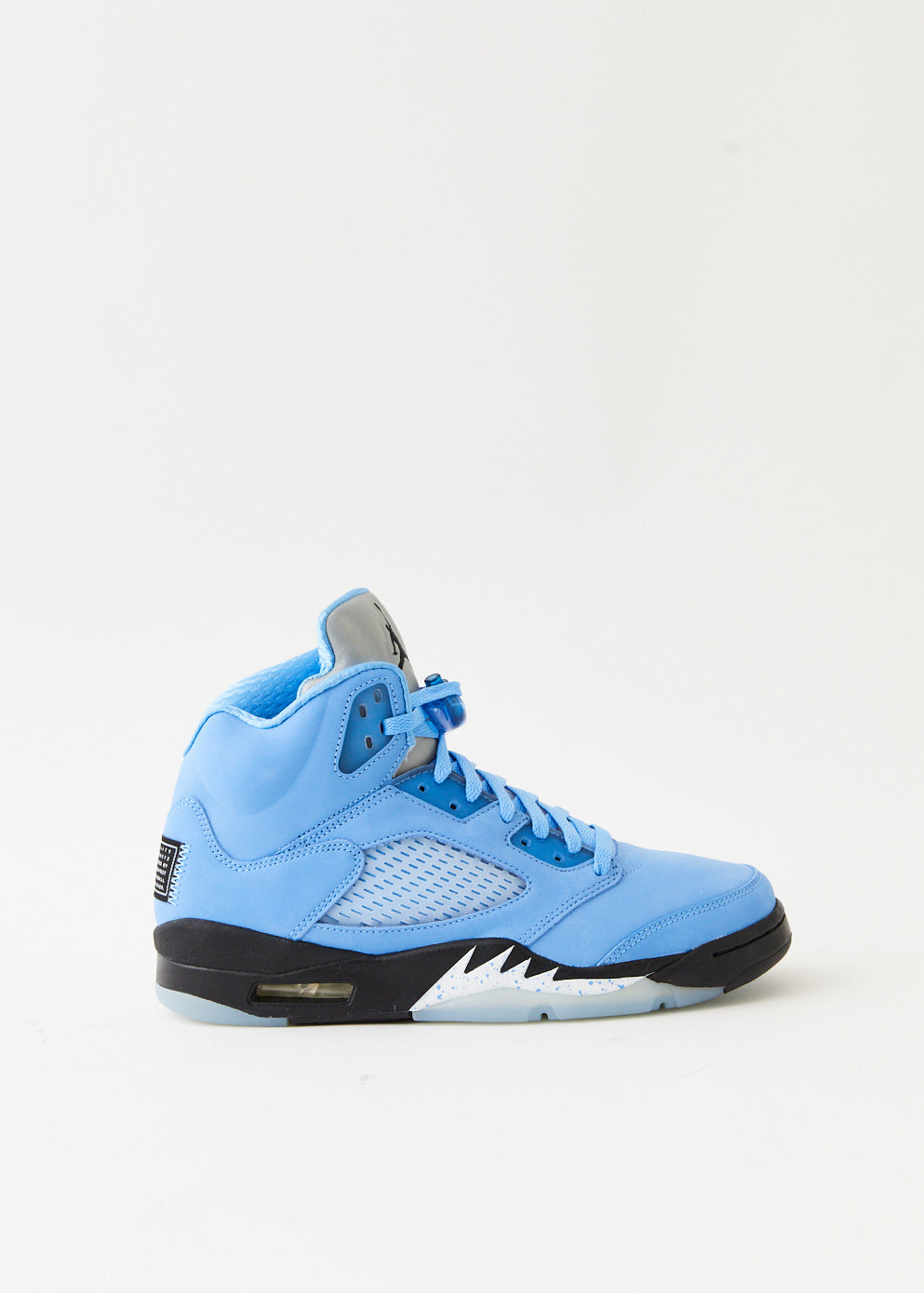 Air Jordan Retro SE 'UNC' Sneakers - Main Image