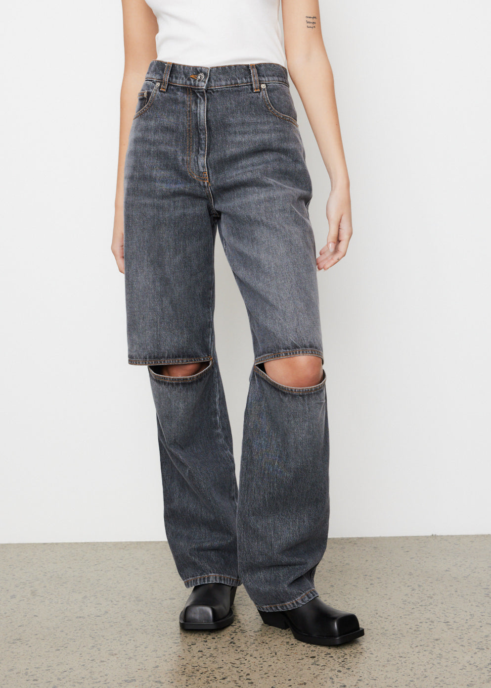 Knee cut out best sale jeans