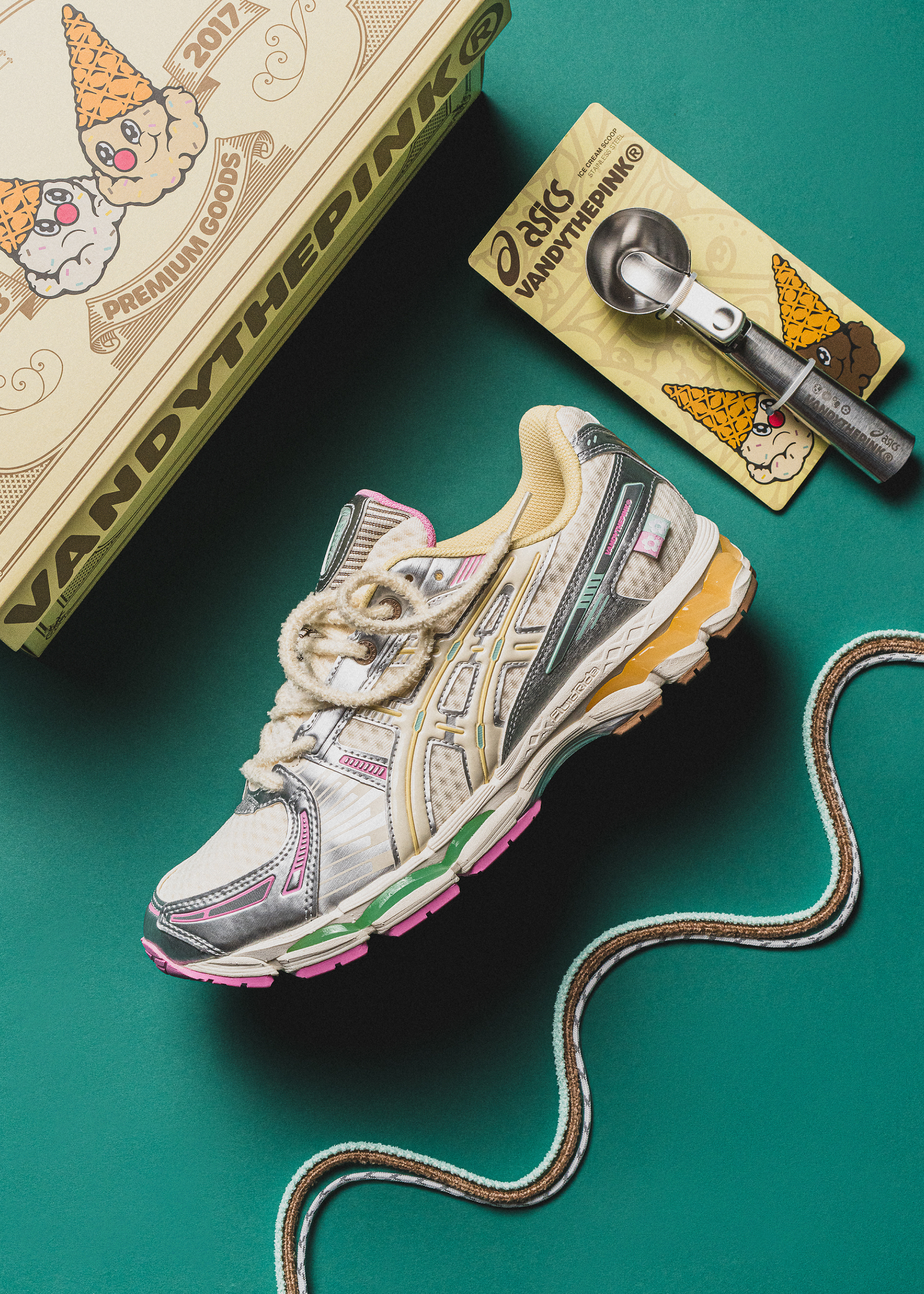 ASICS x VANDYTHEPINK