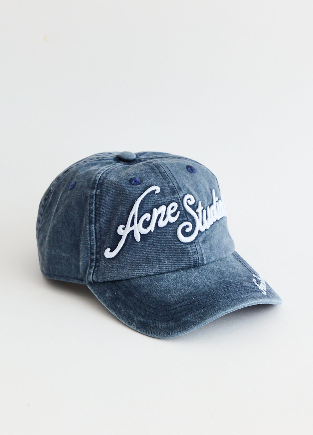 Carliy Tourist Logo Cap