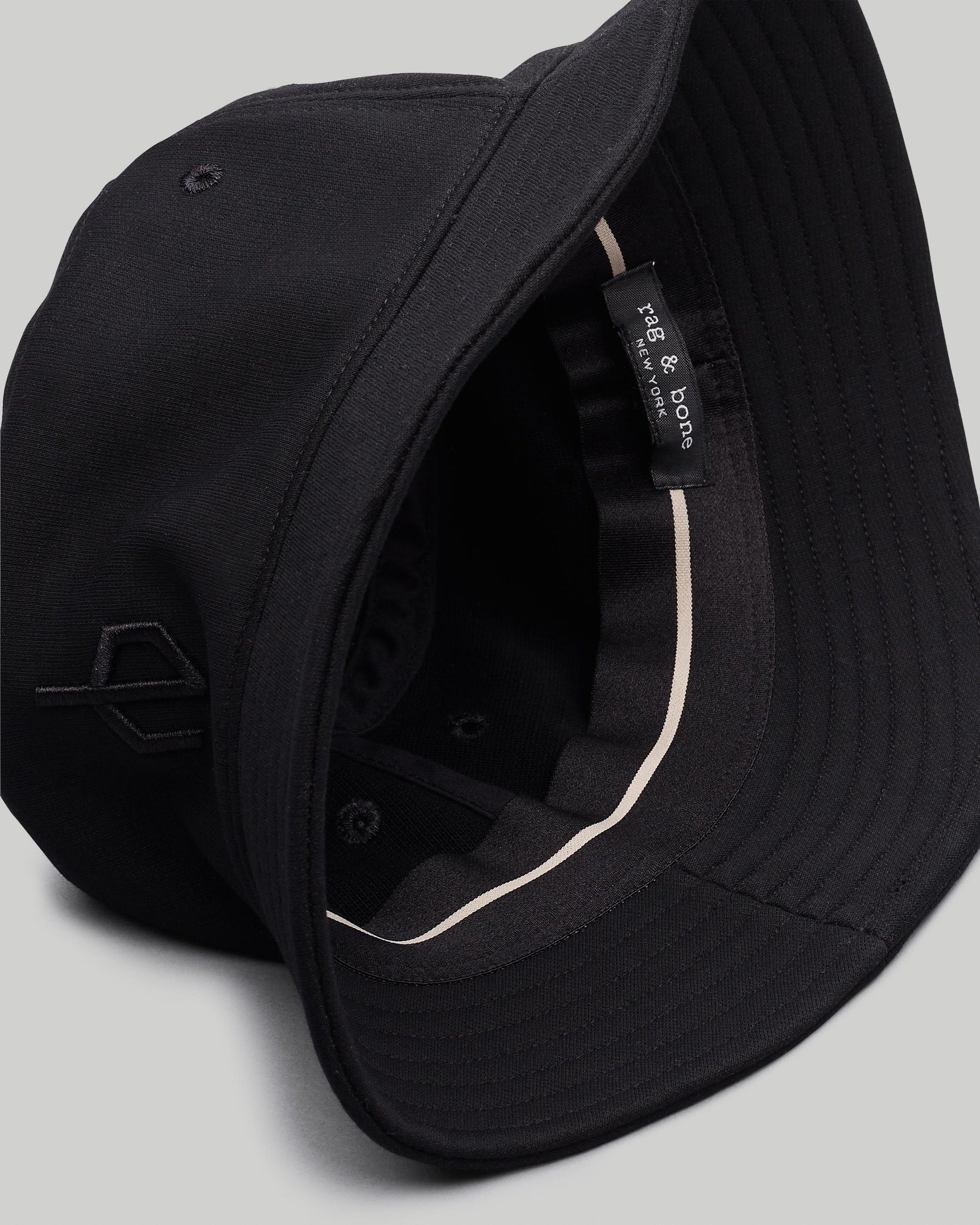 Aron Bucket Hat