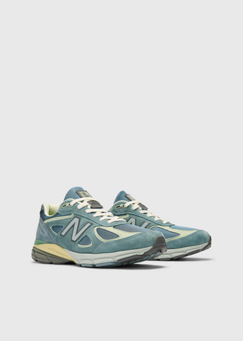 x Auralee MADE in USA 990v4 'Dusty Blue' Sneakers x Auralee MADE in USA 990v4 'Dusty Blue' Sneakers