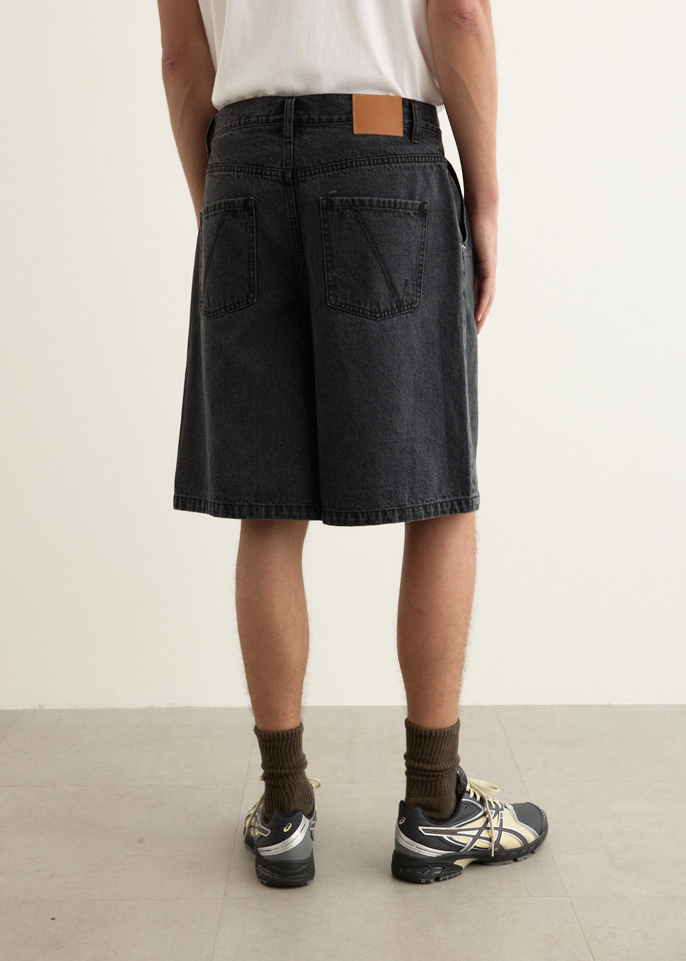 Dragline Pleated Denim Shorts