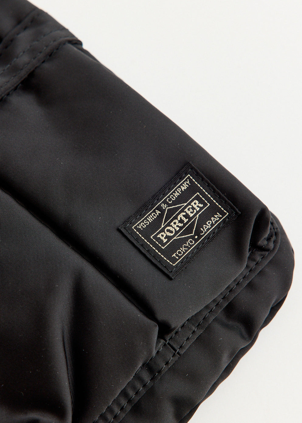 Howl Mini Helmet Bag