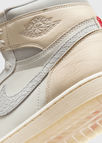 Air Jordan 1 Retro High OG 'Sail' Sneakers