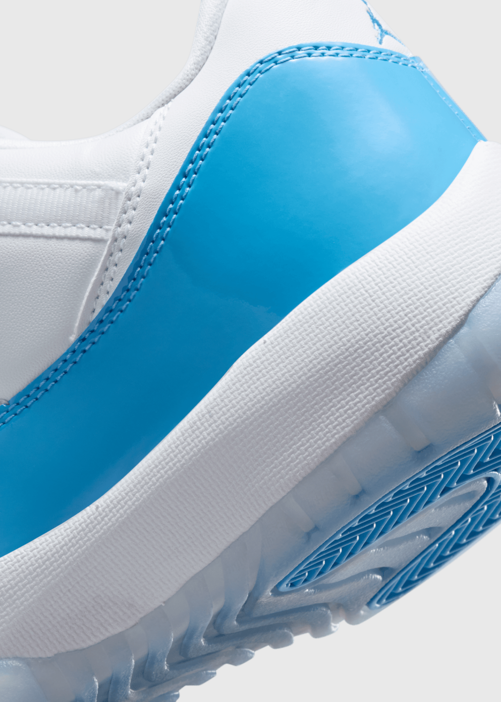 Air Jordan 11 Retro Low 'University Blue' Sneakers