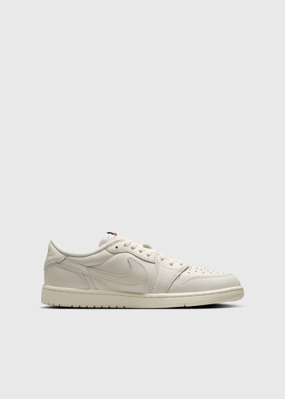 Air Jordan 1 Low OG 'Sail' Sneakers