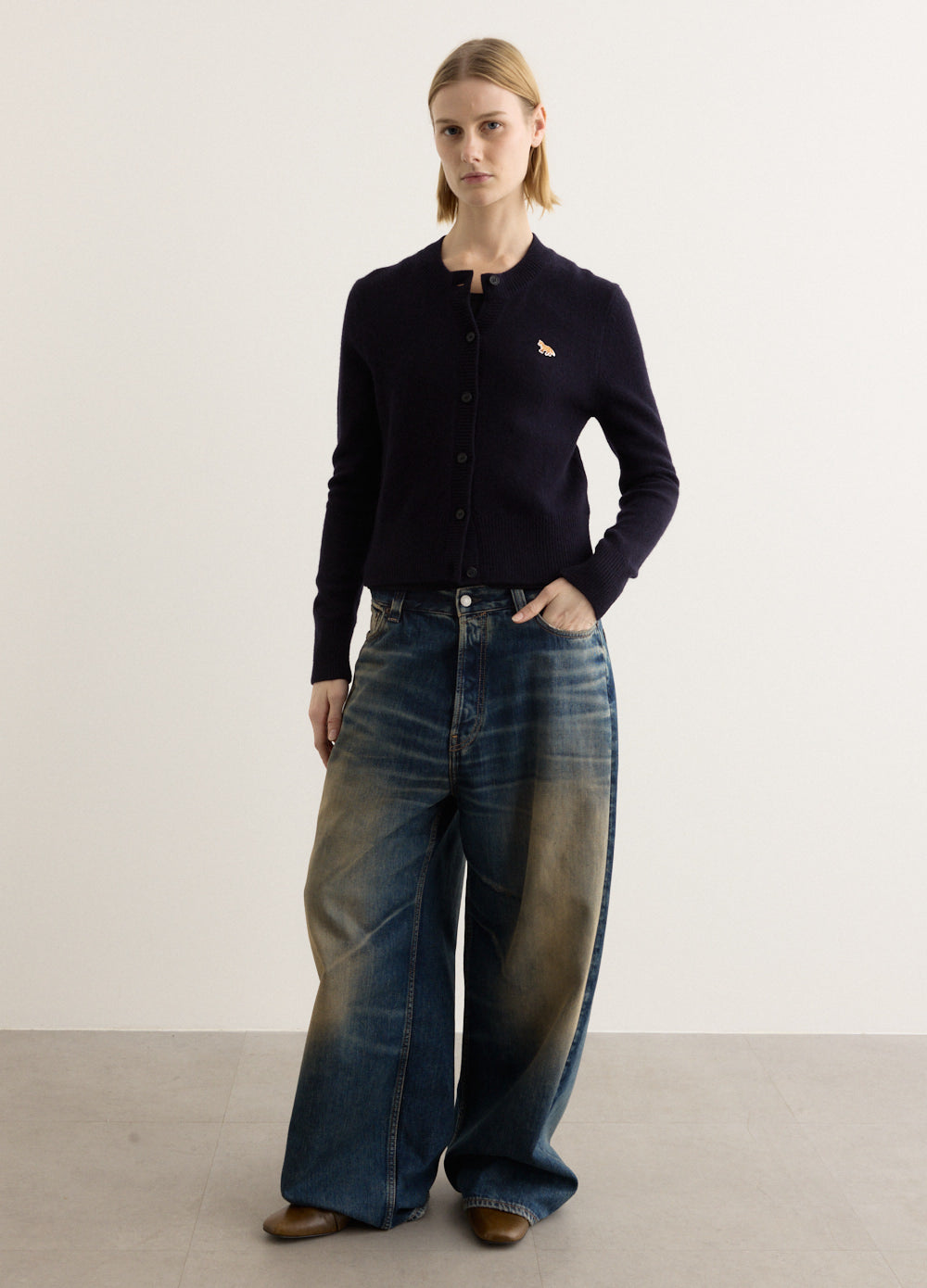 メゾンキツネ BABY FOX PATCH FITTED CARDIGAN Maison Kitsuné - Baby Fox Patch Fitted Cardigan | HBX