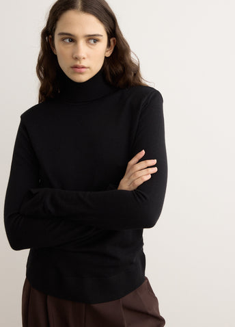 Ria Turtleneck