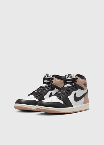 Women's Air Jordan 1 Retro High OG 'Latte' Sneakers