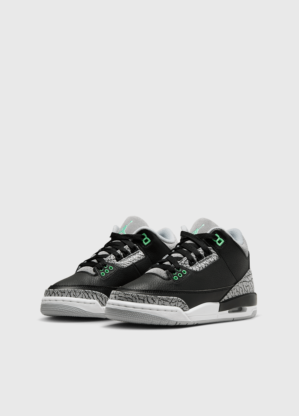 Air Jordan 3 Retro 'Green Glow' Sneakers (GS)