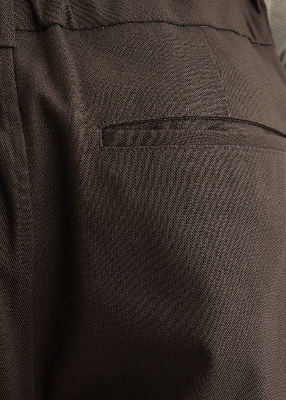 Deep Tuck Pressed Pants