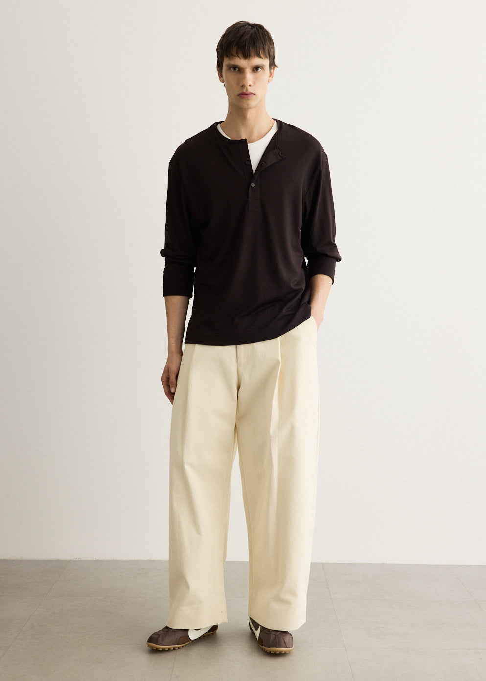 Kyuto Henley Longsleeve T-Shirt