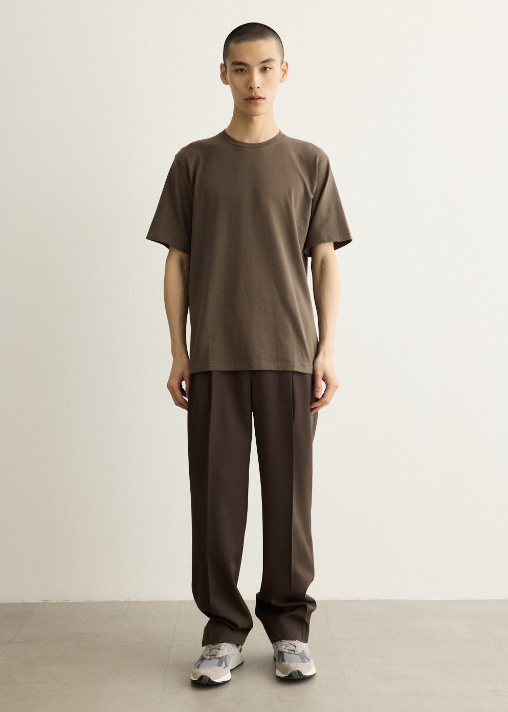 Light Wool Max Gabardine Two-Tuck Slacks