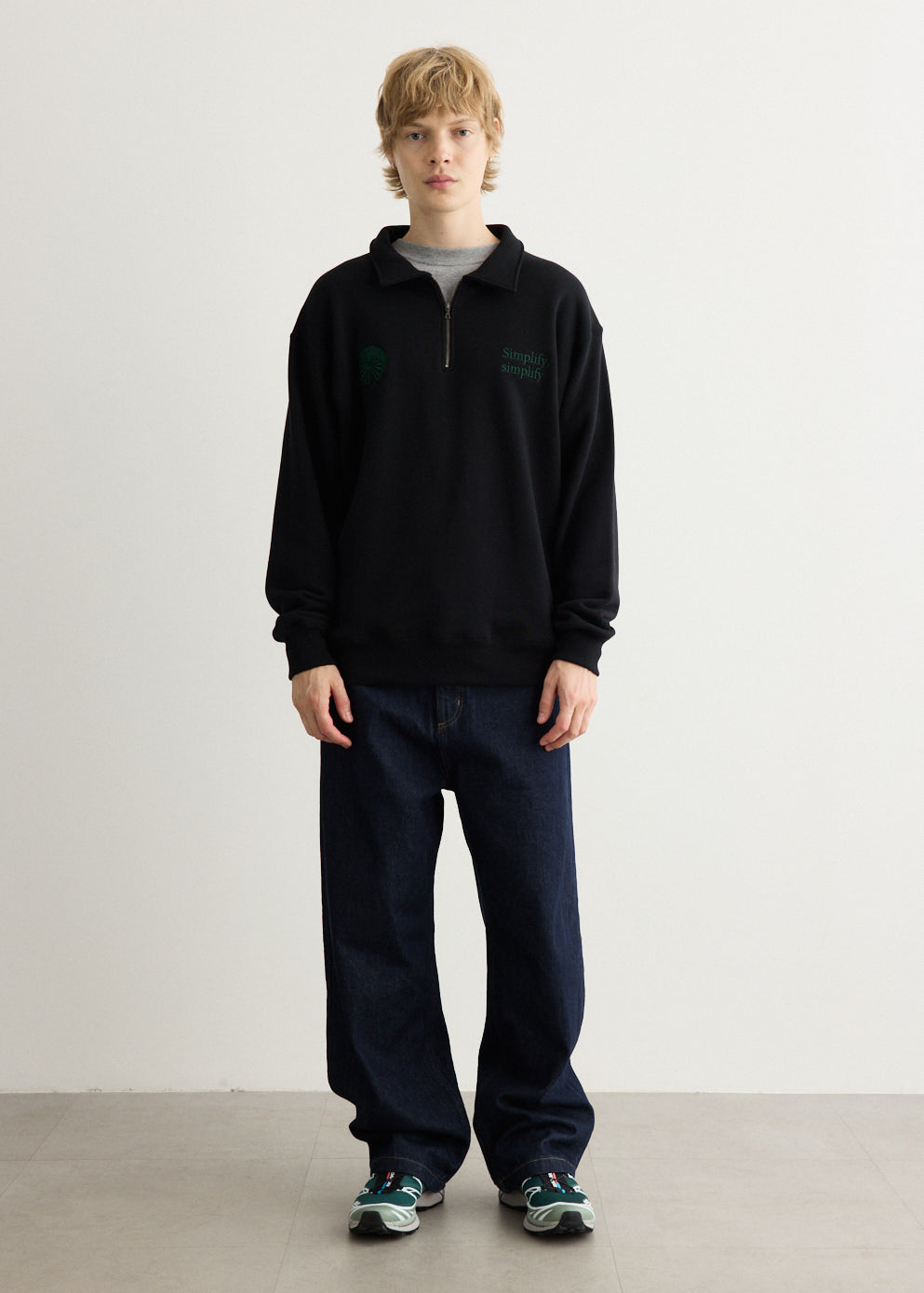 Emb. Half Zipped Sweatshirt